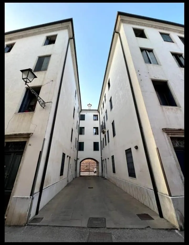 Ferienwohnung Oasi Di Pace In Centro Vicenza Italien